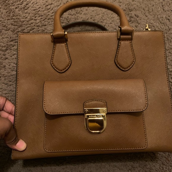 Michael Kors handbag and wallet - Picture 8 of 8